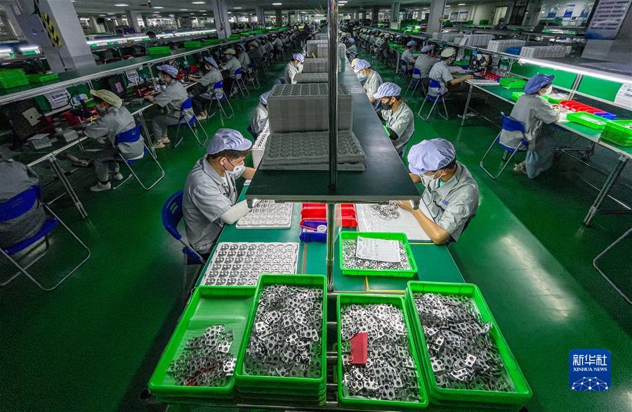 （新華全媒頭條·圖文互動）（4）堅定信心，鞏固恢復態(tài)勢——前5個月中國經(jīng)濟走勢觀察